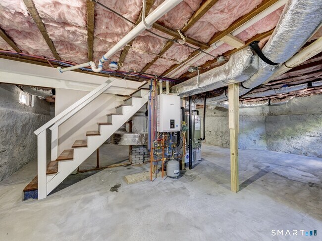 Building Photo - 16 Shoreham Rd