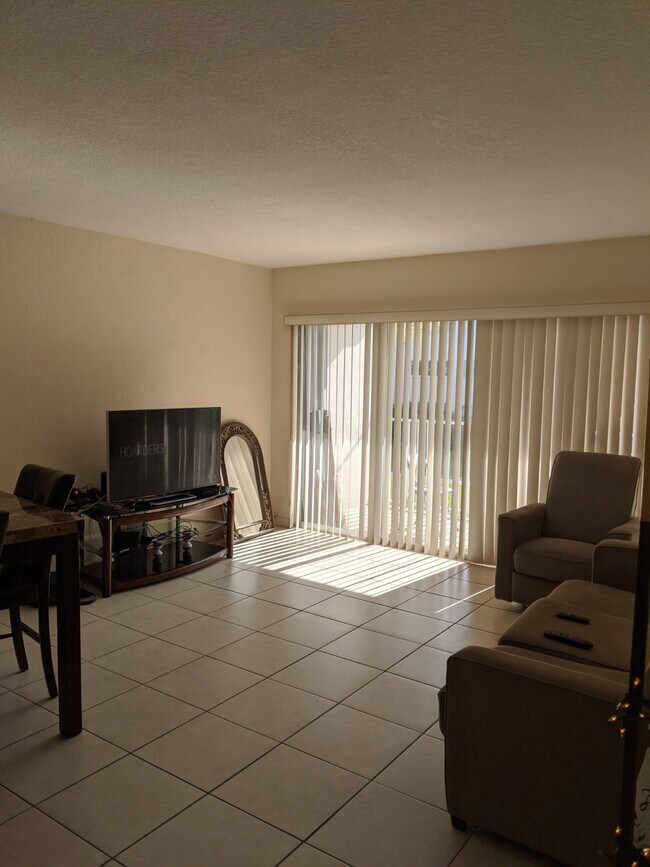 Building Photo - 7713 SW 88th St