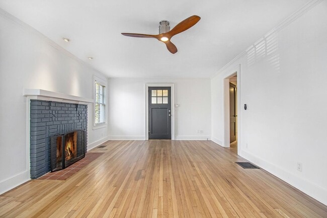Building Photo - 2 Bedroom in Intown Atlanta, near EAV