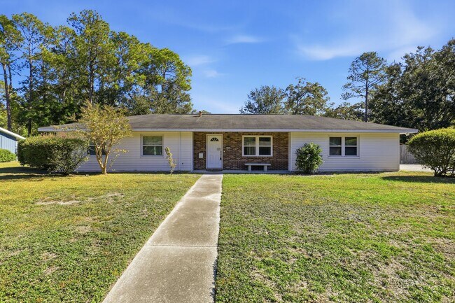 Building Photo - Northwood Oaks in Northwest Gainesville