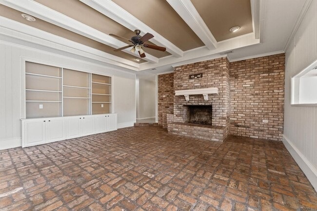 Building Photo - 685 Daventry Dr