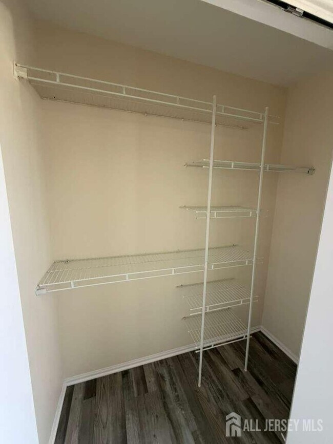 Building Photo - 126 Winchester Way