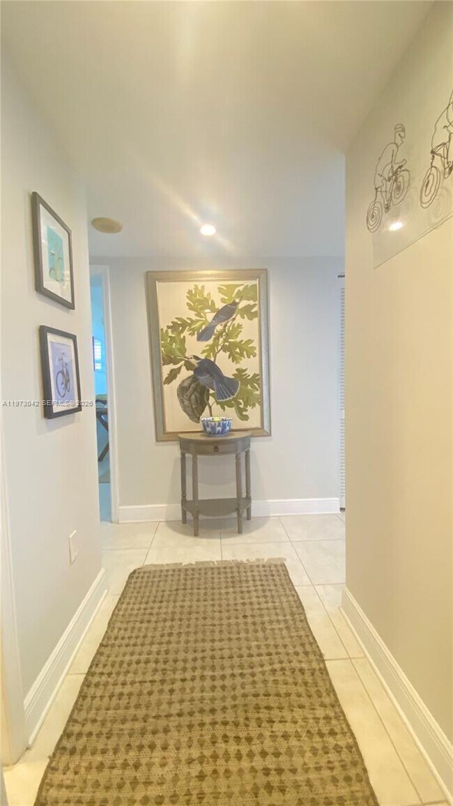 Building Photo - 177 Ocean Ln Dr