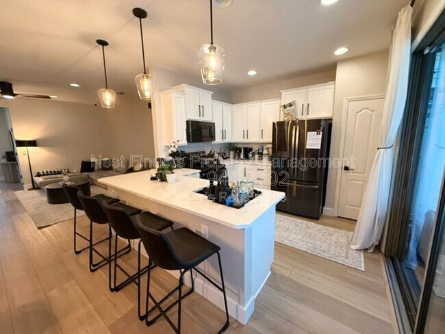 Building Photo - 7039 Beauhaven Ct