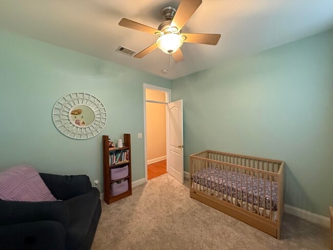 Building Photo - 4410 Windlake Dr