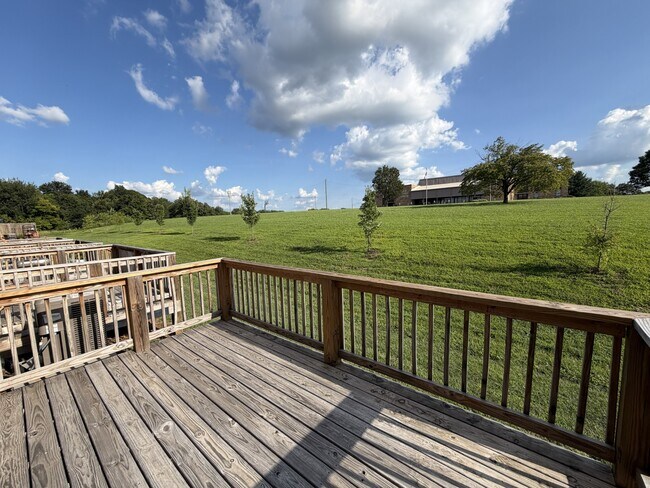 Building Photo - 504 Jonathan Wade Cir
