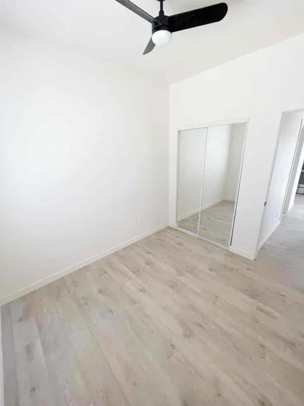 Building Photo - 1209 Carlyle St