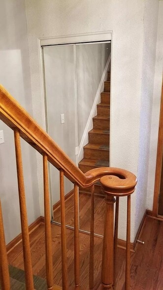 Building Photo - 1628 Sheffield Dr