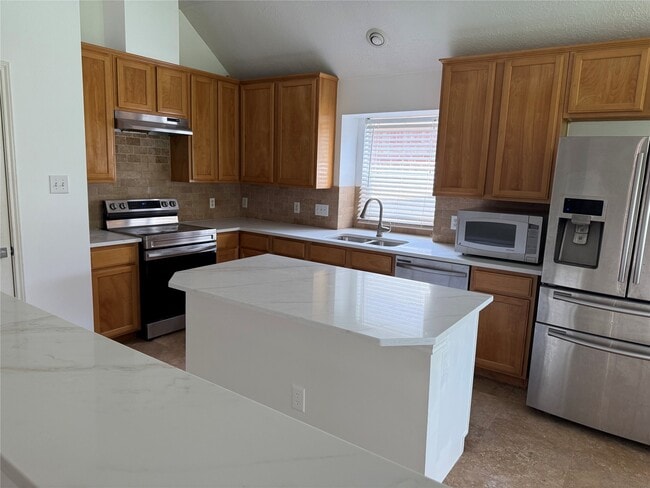 Building Photo - 3642 Heritage Colony Dr