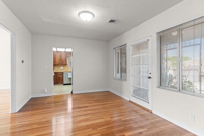 Building Photo - 3BR Home with Large Backyard Near SDSU