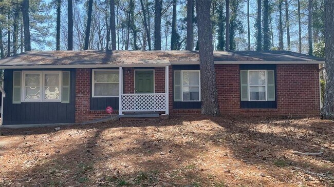 Primary Photo - 185 Oak Dr SE