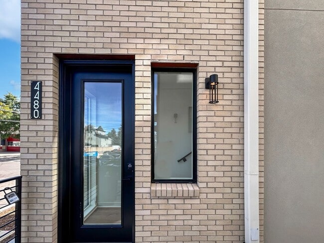 Building Photo - $0 DEPOSIT OPTION. BRAND NEW 4 BED 3 BATH ...