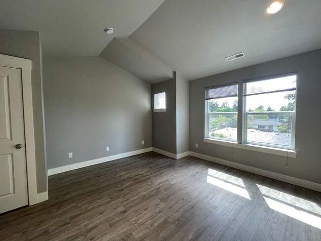 Building Photo - 2020 Build ~ 3Bd/ 1.5Ba Home in Hazelwood Neighborhood ~ Single Car Garage