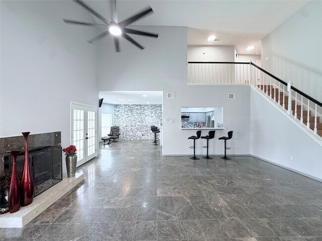 Building Photo - 7015 Puerta Vista Ln