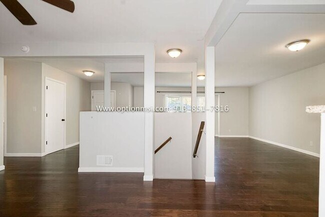 Building Photo - Fantastic four-bedroom ranch in the heart ...