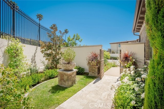 Building Photo - 99 Monarch Beach Resort S