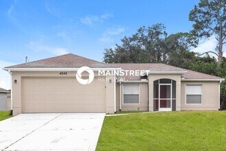 Building Photo - 3 Bedroom Pet-Friendly Home in North Port, FL with Main Street Renewal