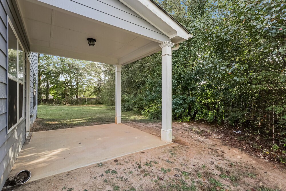 Building Photo - 1845 Simmons Ln