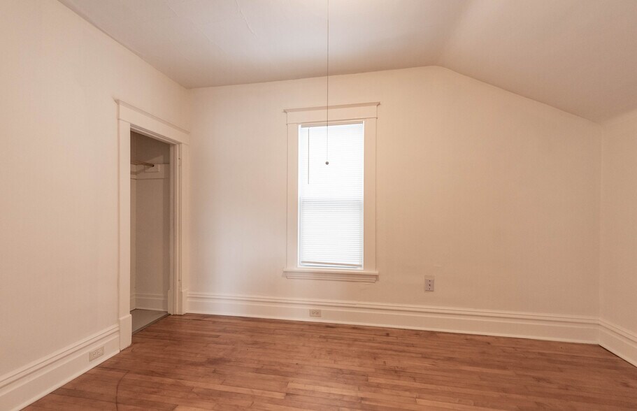 Building Photo - 227 N Humboldt Ave N