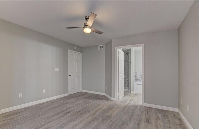 Building Photo - Affordable Luxury Living