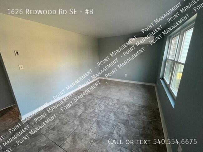 Building Photo - 1626 Redwood Rd SE