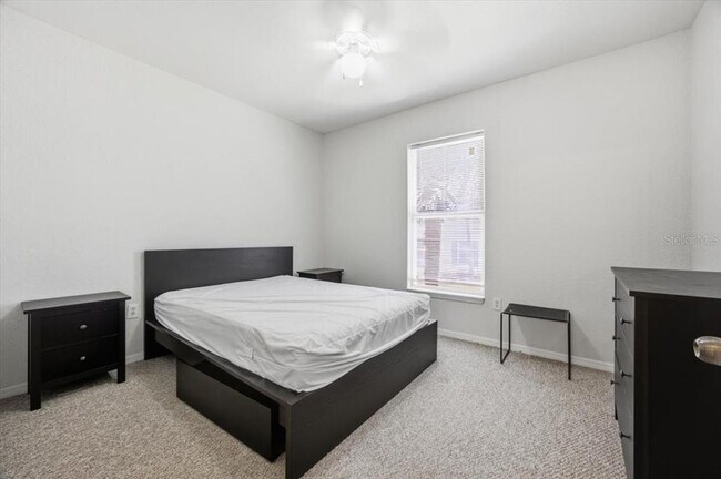 Building Photo - 4008 Hemingway Cir