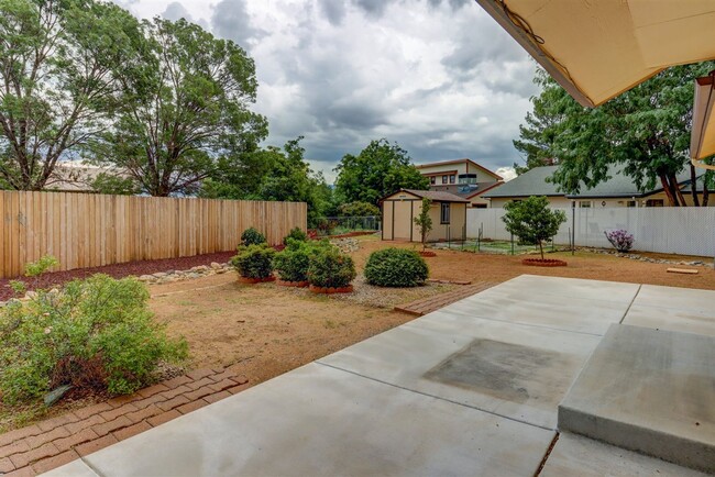 Building Photo - Home for Rent in Prescott Valley!