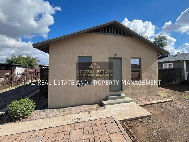 Building Photo - 3809 N 9th Pl