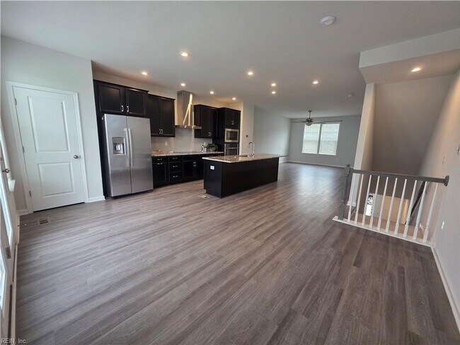 Building Photo - 412 Bulkhead Pl