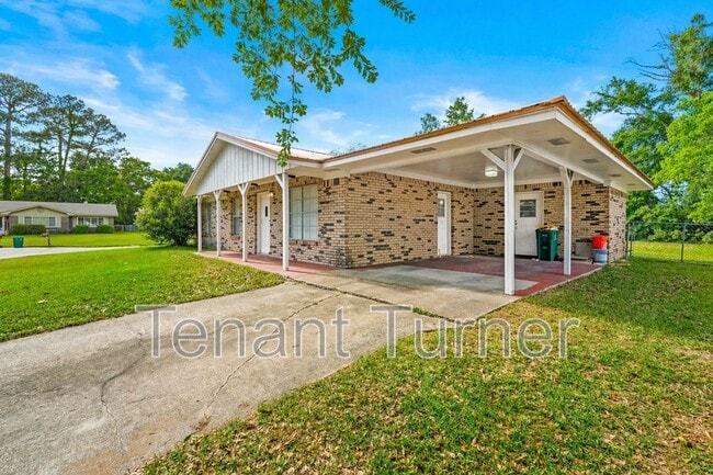 Building Photo - 329 Springdale Cir