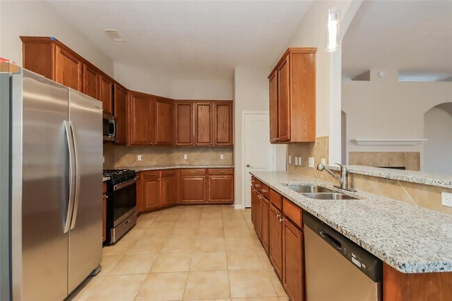 Building Photo - 970 Fife Dr
