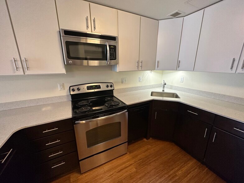 Building Photo - 3 Winter Pl