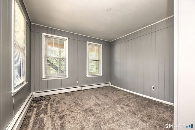 Building Photo - 90 N Turnpike Rd