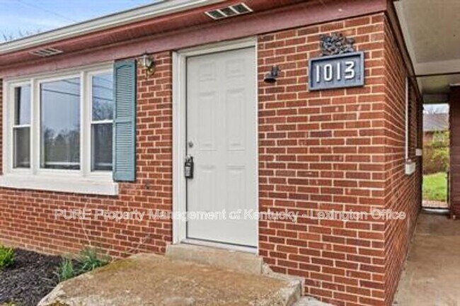 Primary Photo - 1013 Patricia Ln