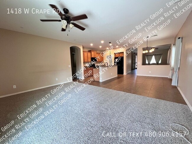 Building Photo - 1418 W Crape Rd