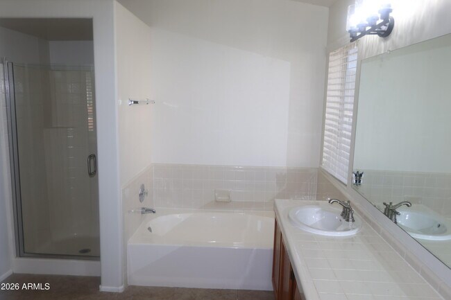 Building Photo - 7629 W Kristal Way