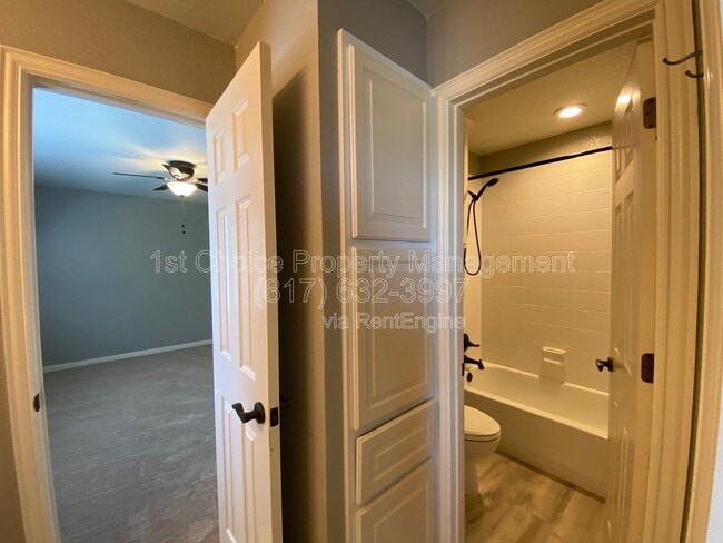 Building Photo - 112 Prairie Ridge Dr