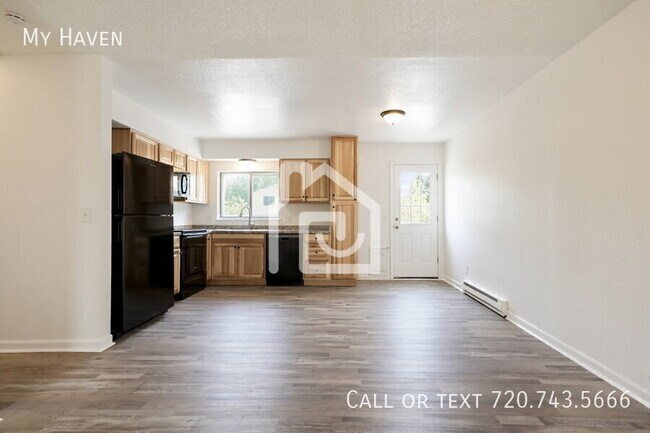 Building Photo - 17898 E Mexico Dr