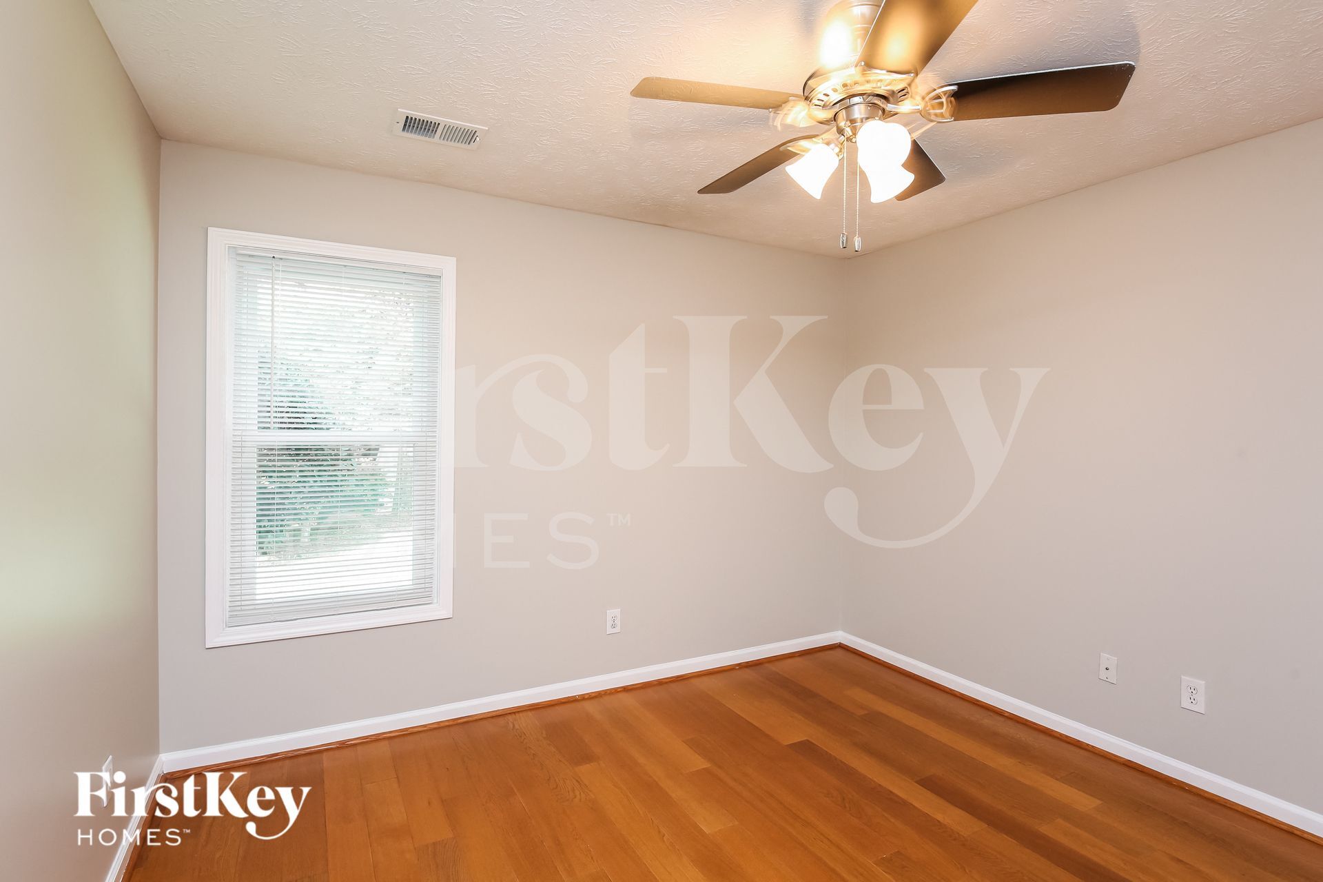 Building Photo - 2975 Emerald Springs Dr