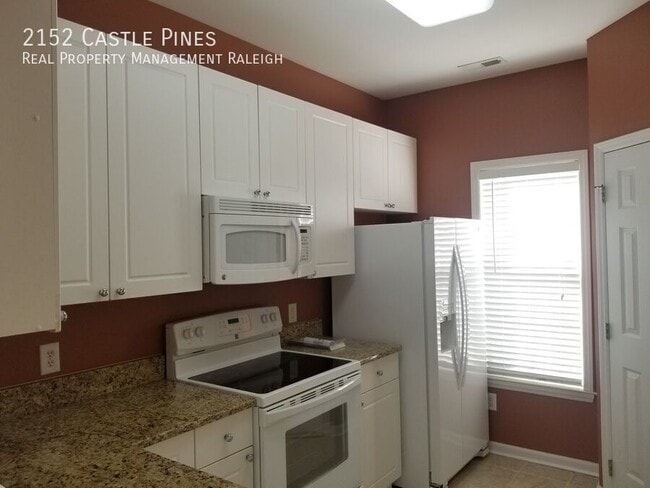 Building Photo - 2152 Castle Pines Dr