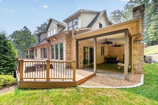 Building Photo - 237 Golf Course Trail