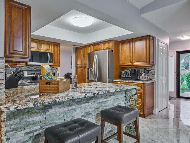 Building Photo - 1267 Summerwood Cir