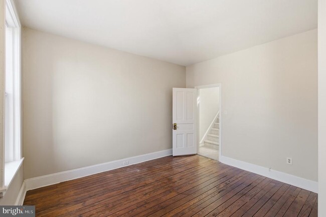 Building Photo - 3726 Stanton St