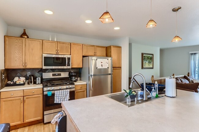 Building Photo - Spacious 5 BDR Lafayette Home - Close to Coal Creek Trail