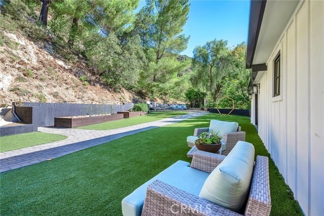 Building Photo - 24301 Sylvan Glen Rd