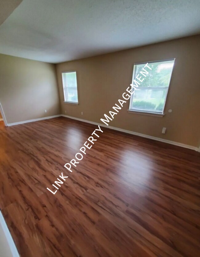 Building Photo - 4911 Marylin Ln