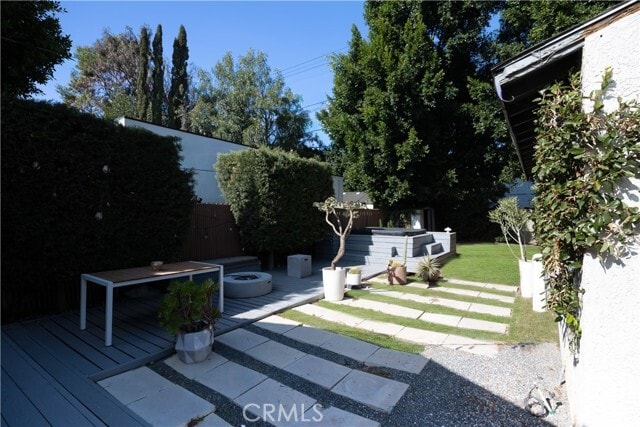 Building Photo - 11049 Blix St