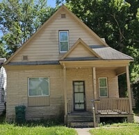 Building Photo - 819 E Whitmer St