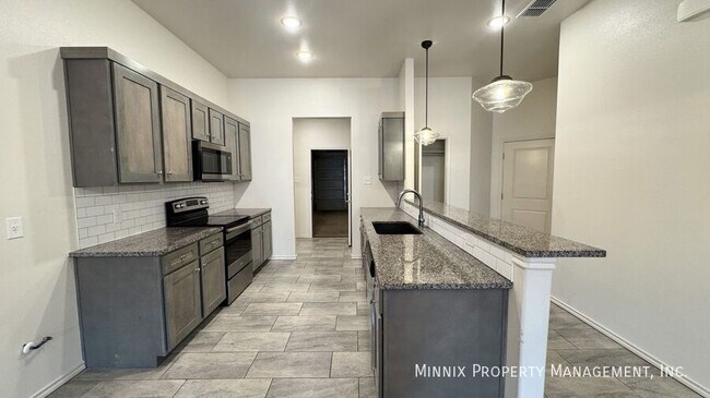 Building Photo - 5510 Kemper St