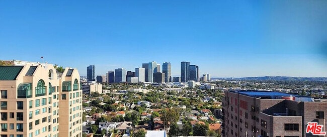 Building Photo - 10535 Wilshire Blvd